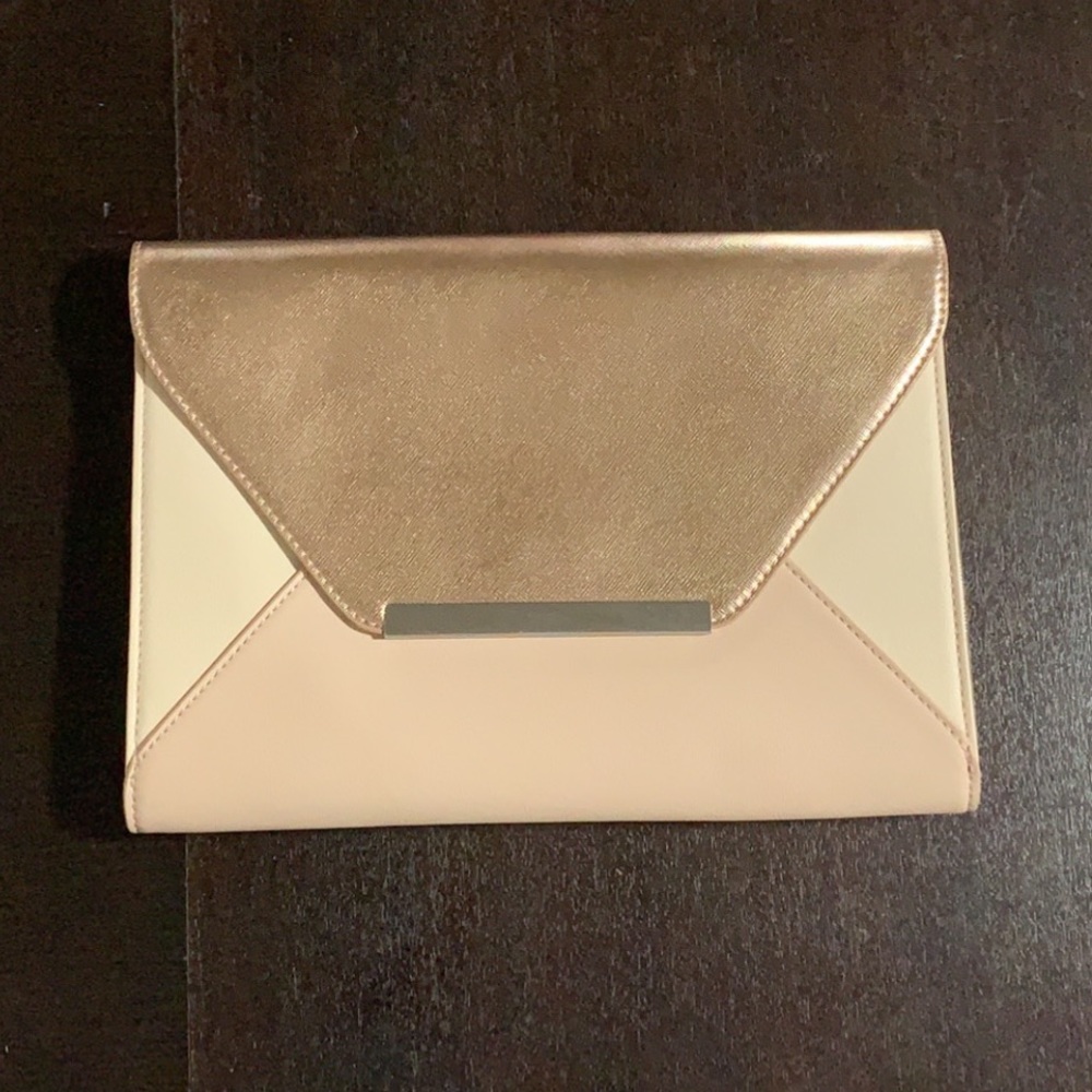Express - Rose and cream clutch